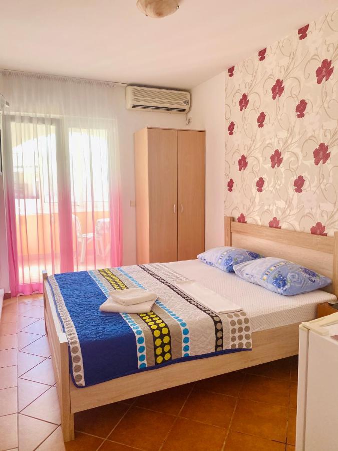 Guest House Villa Natali Будва Екстериор снимка